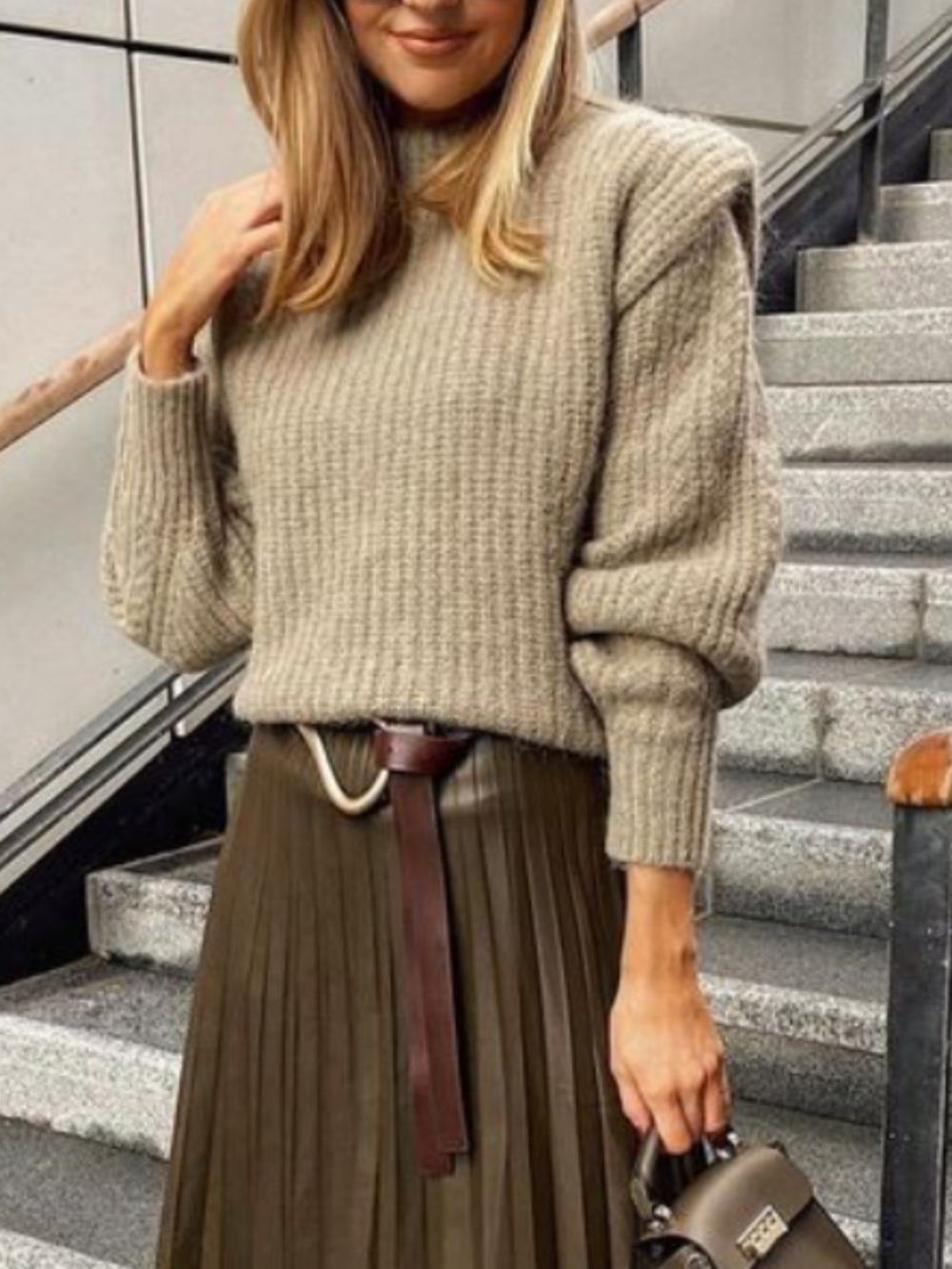 H&M Alpaca Wool Blend Mockneck Chic Cozy Sweater in Sage Green Size S